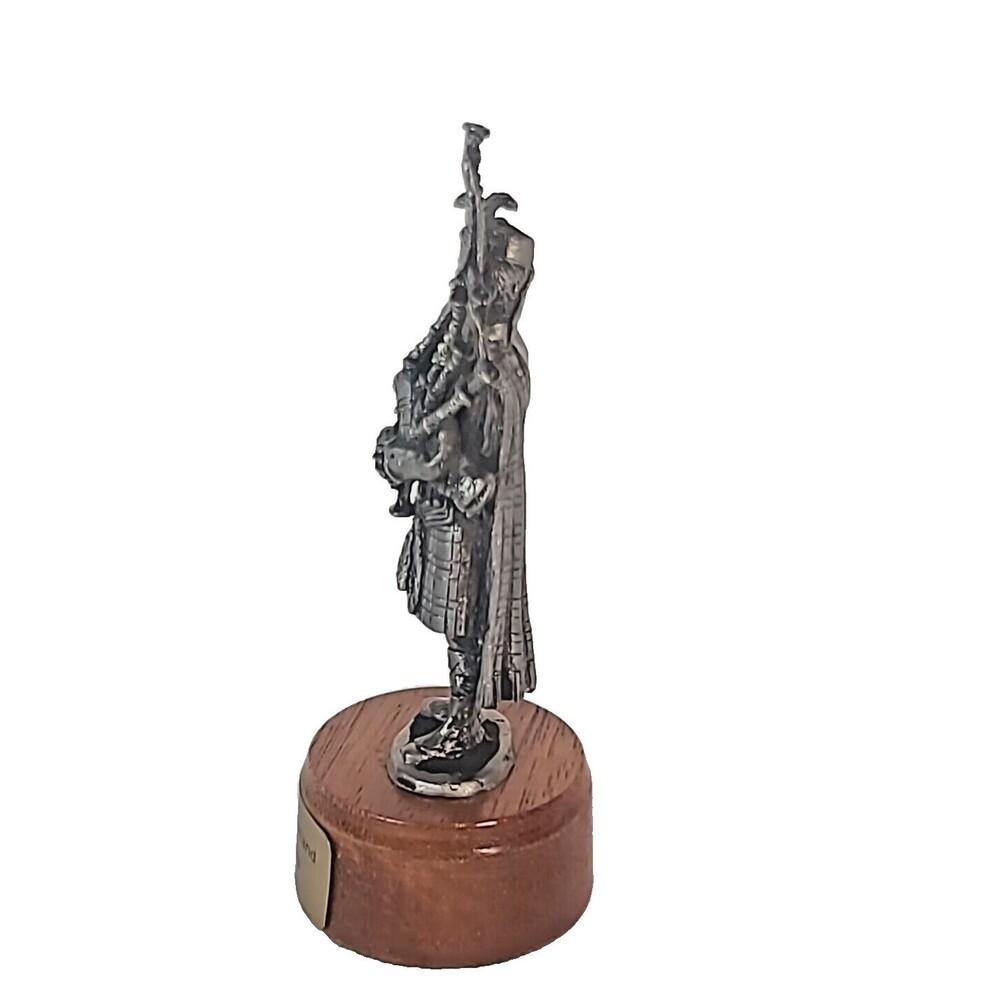 Argyll Sutherland Highlanders Pipe Pewter Figurine On Wood Base Vintage - Picture 3 of 8